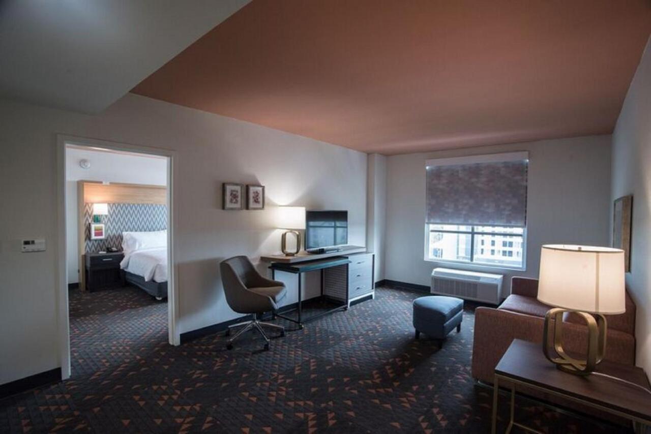 Holiday Inn Lexington - Hamburg By Ihg Luaran gambar